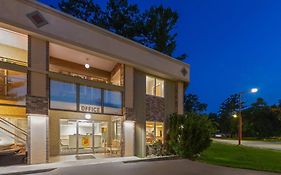 Super 8 By Wyndham Traverse City